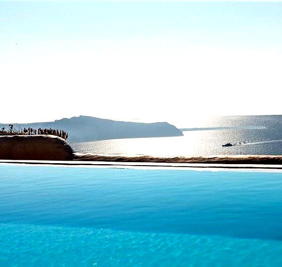 Amaze Suites